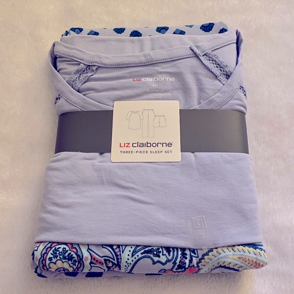 SOLD - NEW Liz Claiborne 3 Piece Sleep Set in Blue Dot Foulard